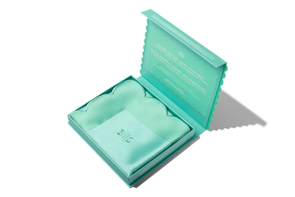 Turquoise Queen Zippered Pillowcase with Scalloped Edge